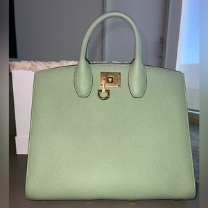SALVATORE FERRAGAMO STUDIO TOP HANDLE BAG IN GREEN EXCELLENT CONDITION